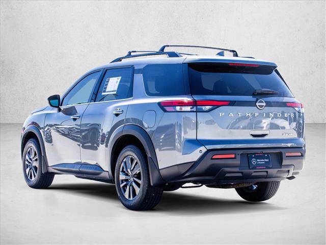 Used 2022 Nissan Pathfinder SV image 7