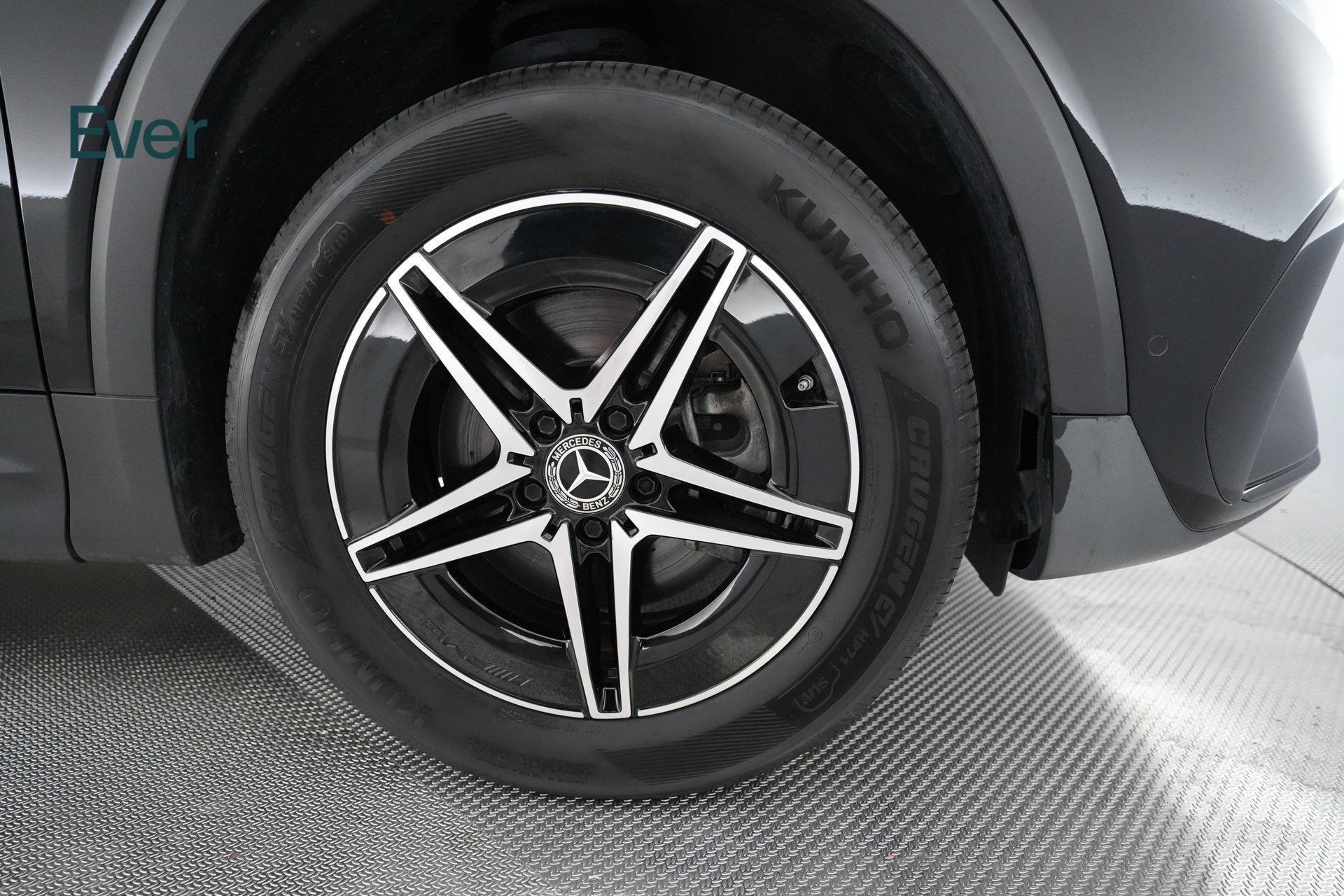 Used 2024 Mercedes-Benz EQB 250+ image 9