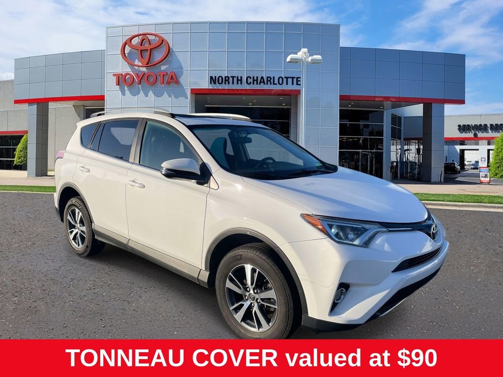 Used 2016 Toyota RAV4 XLE image 1