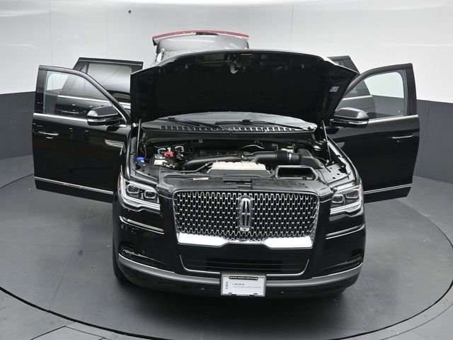 Certified 2023 Lincoln Navigator Reserve AWD/4WD image 57