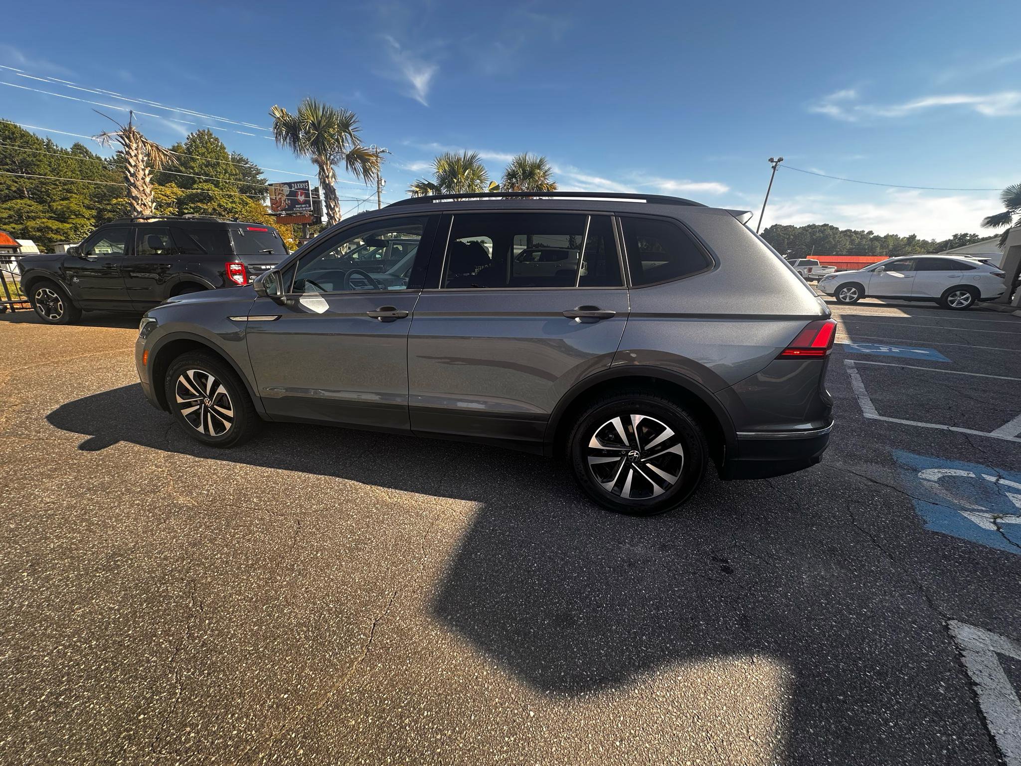 Used 2024 Volkswagen Tiguan S image 35