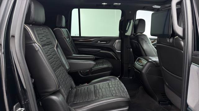 Used 2022 Cadillac Escalade ESV Sport Platinum w/ LPO, ONYX Package AWD/4WD image 21