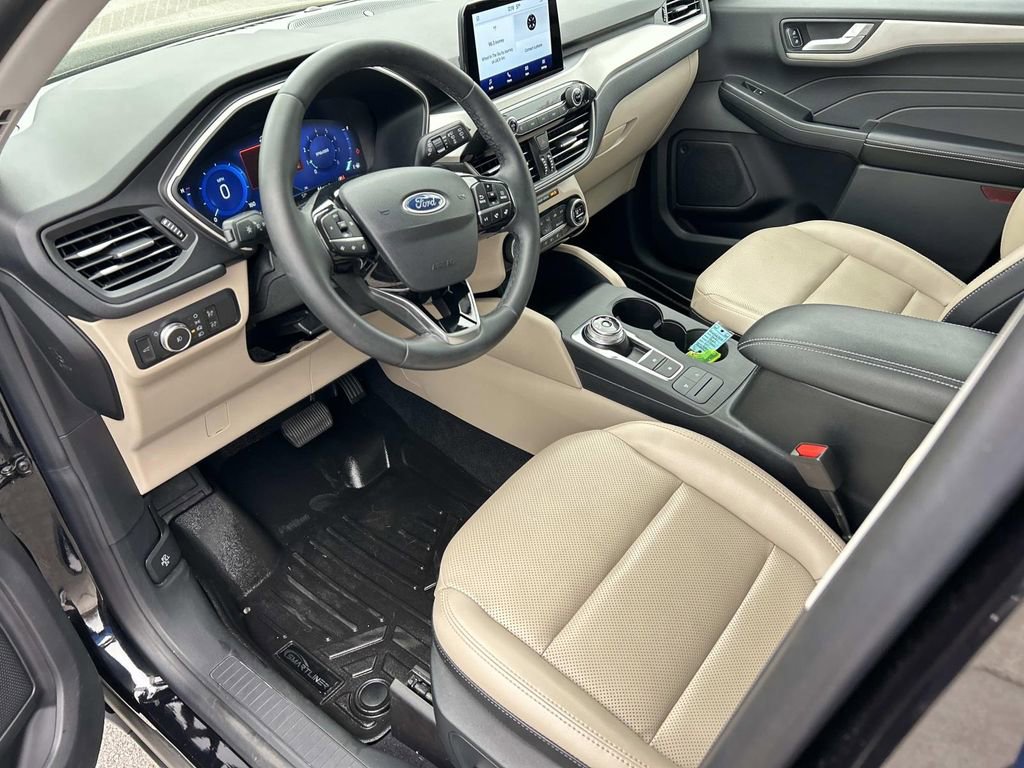 Used 2021 Ford Escape SEL w/ Technology Package image 15
