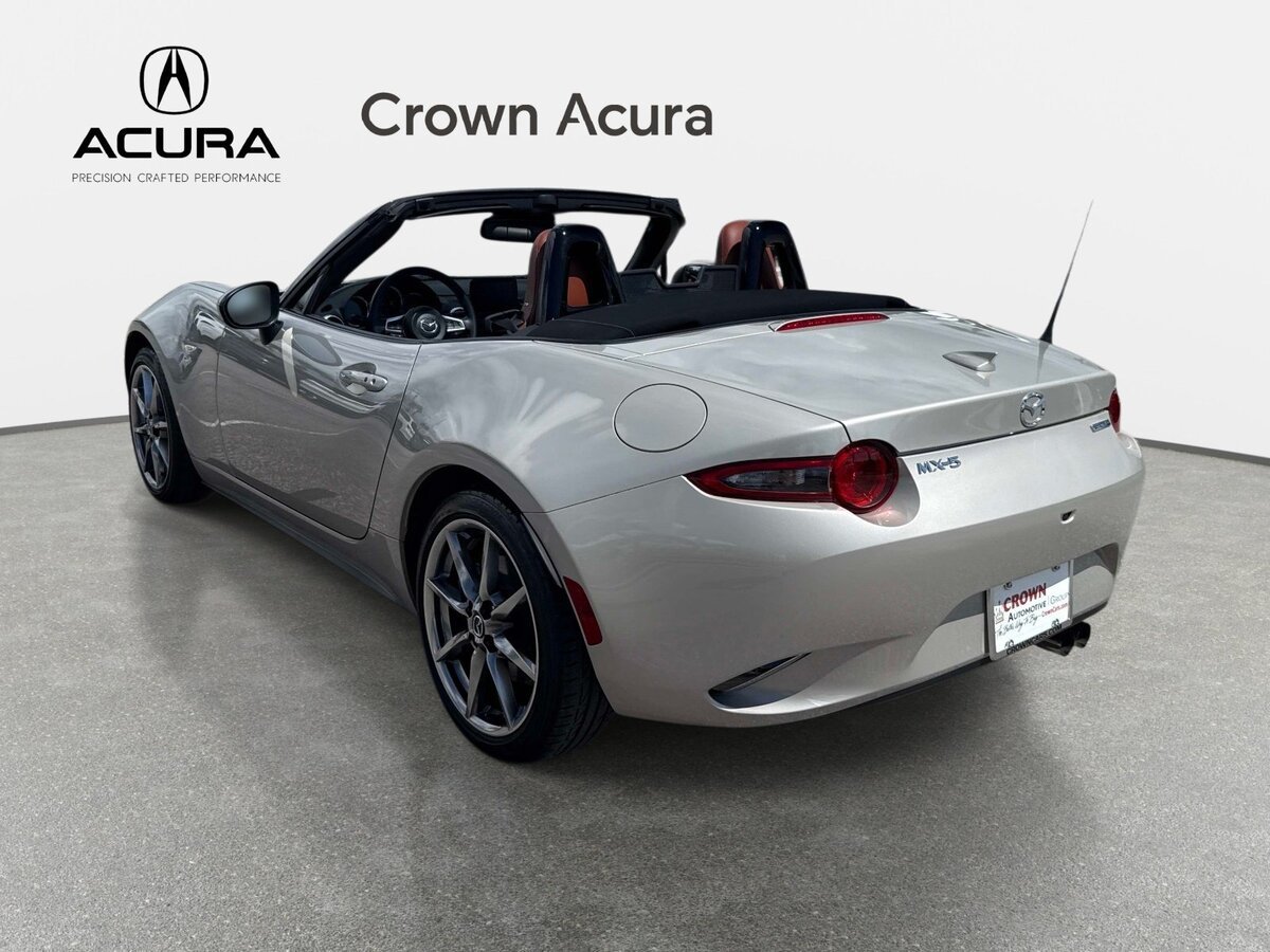 Used 2023 MAZDA MX-5 Miata Grand Touring RWD image 3