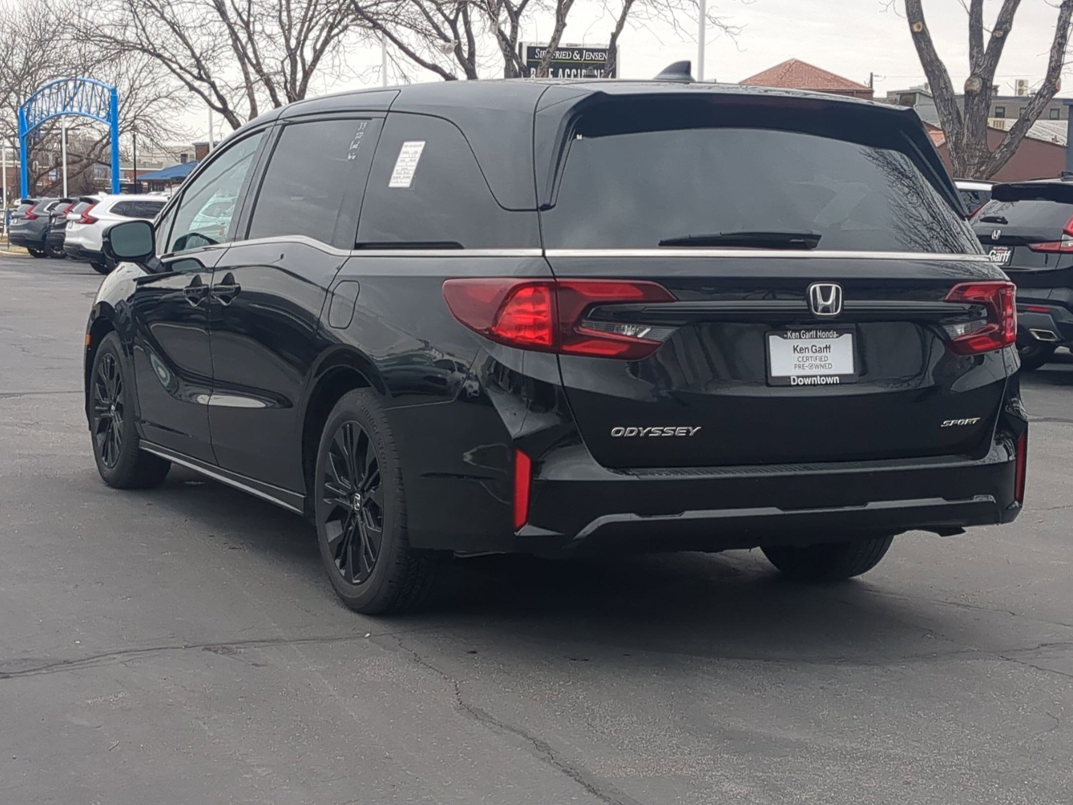 Used 2025 Honda Odyssey Sport-L image 9