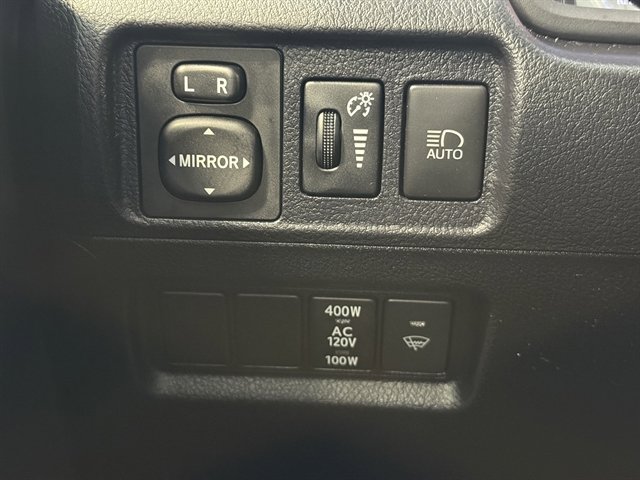 Used 2024 Toyota 4Runner TRD Off-Road image 32