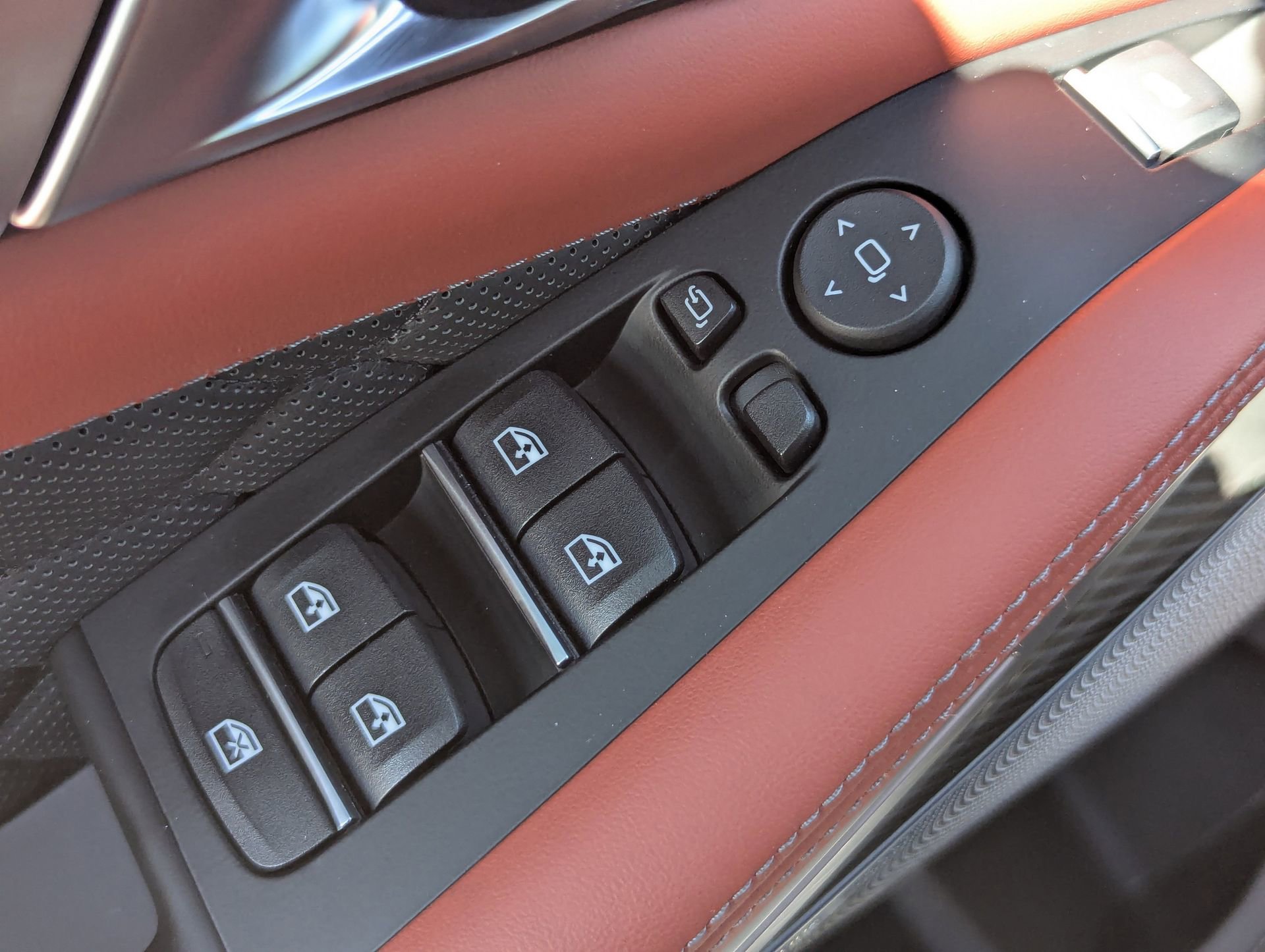 Certified 2024 BMW X5 M Competition w/ Executive Package image 18