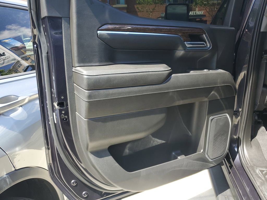 Used 2023 GMC Sierra 1500 Elevation w/ X31 Off-Road Package AWD/4WD image 15