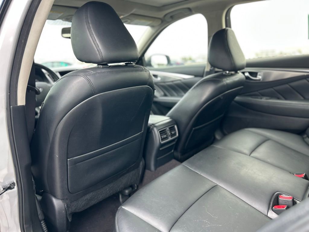 Used 2016 INFINITI Q50 Premium w/ 2.0T Premium Plus Package image 18