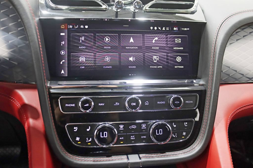 Used 2023 Bentley Bentayga AWD/4WD image 16