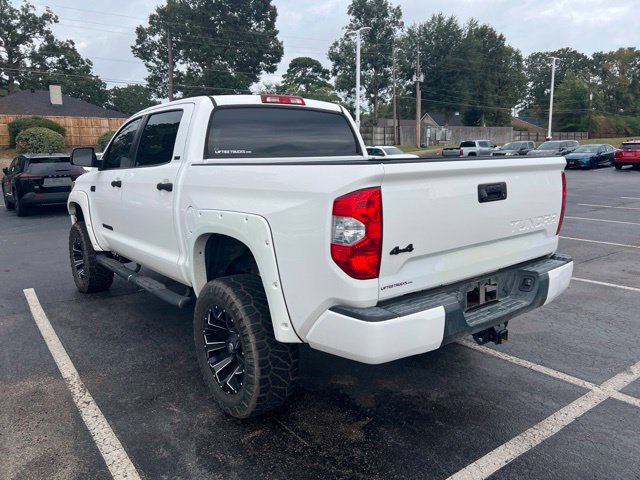 Used 2019 Toyota Tundra SR5 w/ SR5 Upgrade Package AWD/4WD image 11