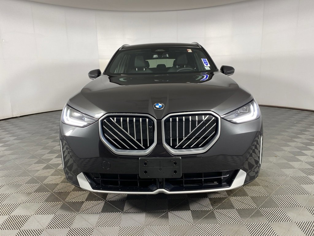 Used 2025 BMW X3 xDrive30i w/ Premium Package image 2