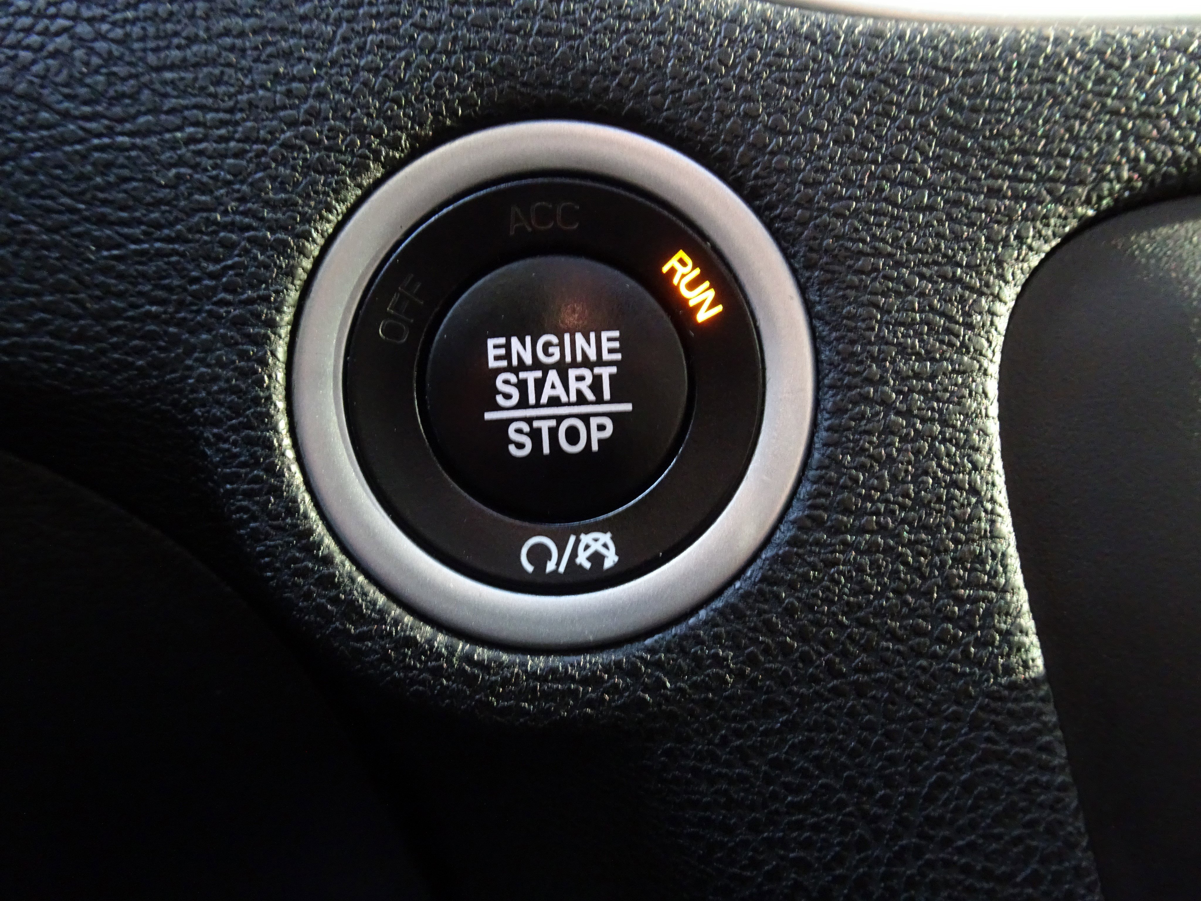 Used 2021 Dodge Charger SXT w/ Blacktop Package image 16