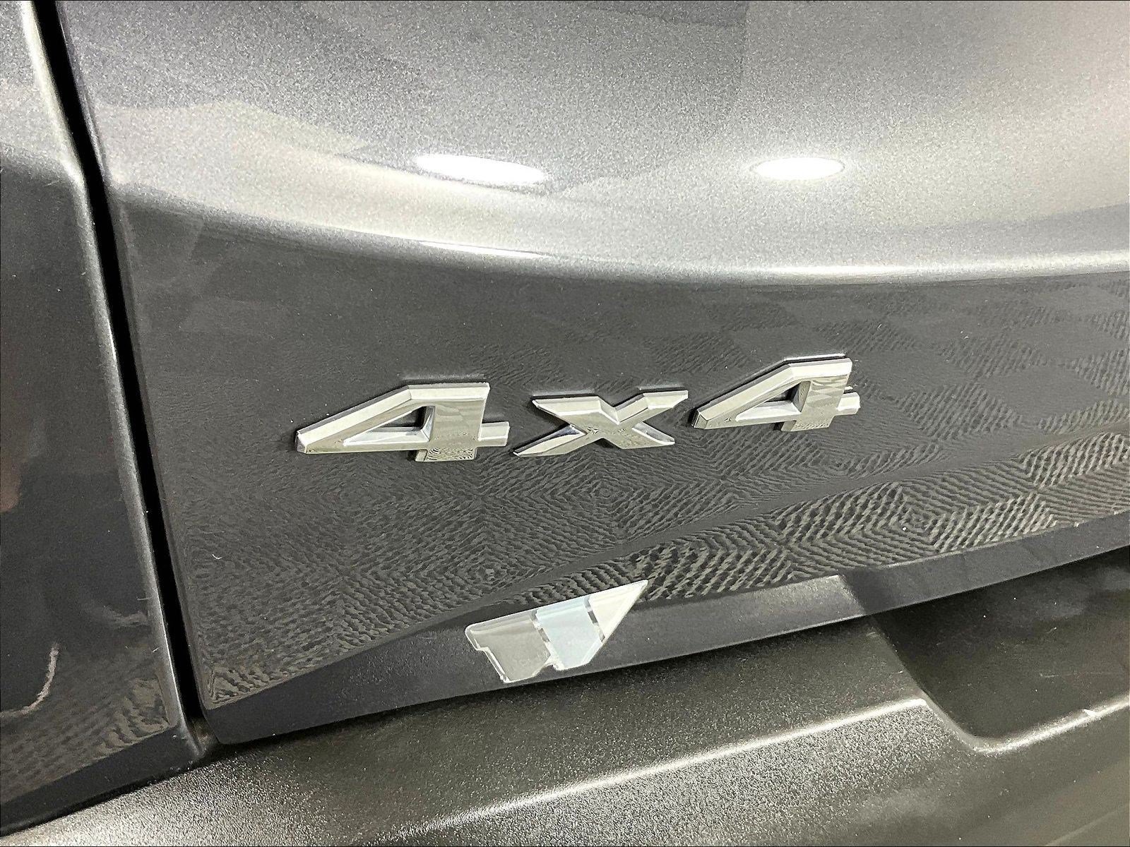 Used 2023 Jeep Renegade Latitude AWD/4WD image 19