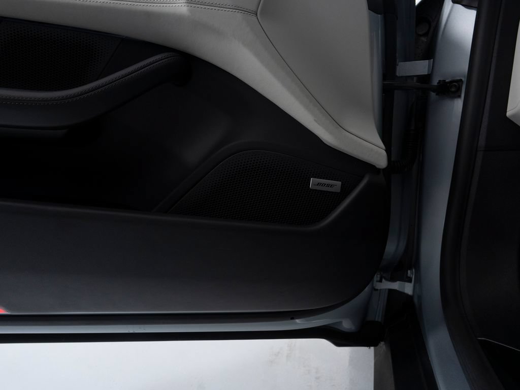 Certified 2022 Porsche Taycan 4S AWD/4WD image 21