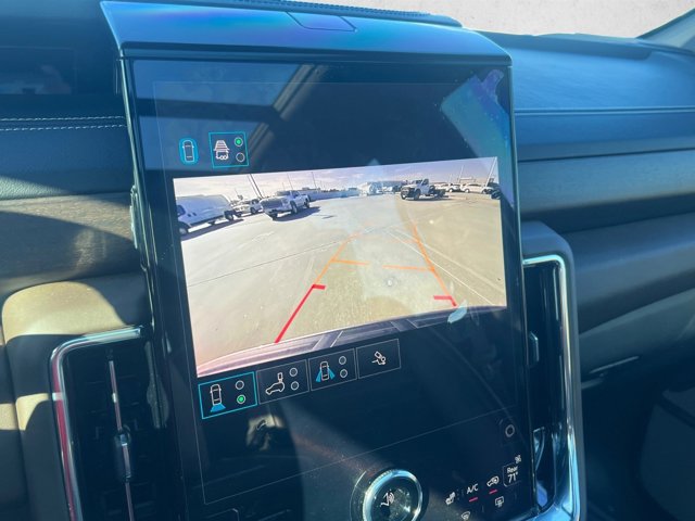 Used 2025 GMC Yukon Denali Ultimate AWD/4WD image 14