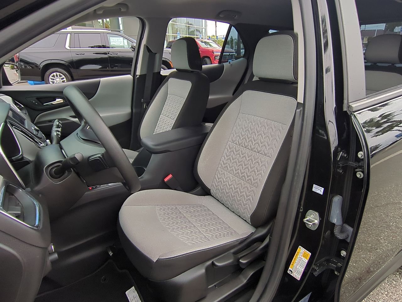 Certified 2024 Chevrolet Equinox LS w/ Midnight Edition image 18