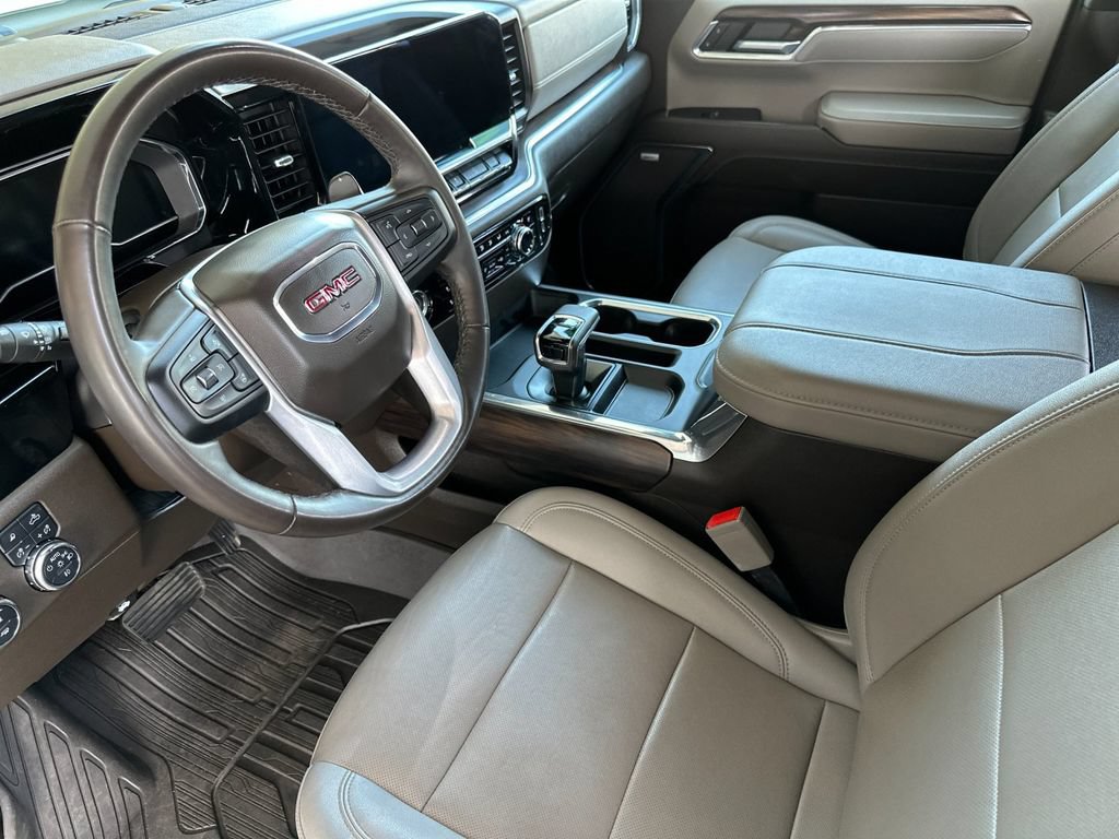 Used 2023 GMC Sierra 1500 SLT w/ SLT Premium Package AWD/4WD image 9