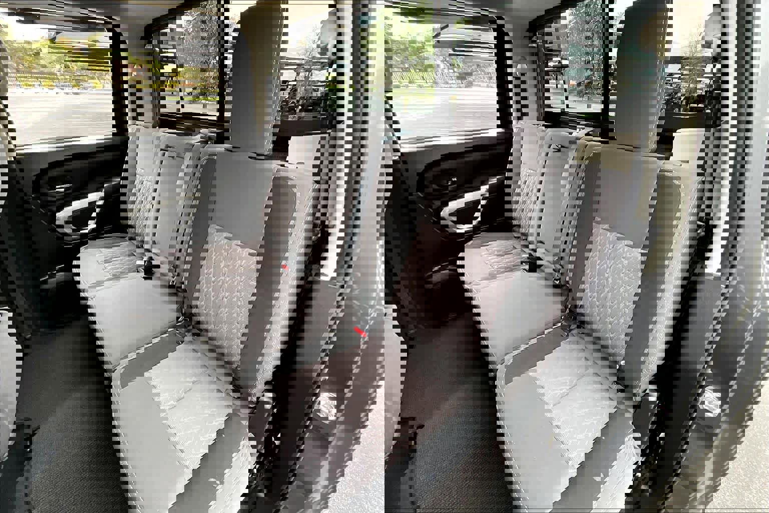 Used 2024 Nissan Titan SV w/ Accessory Utility Package image 40