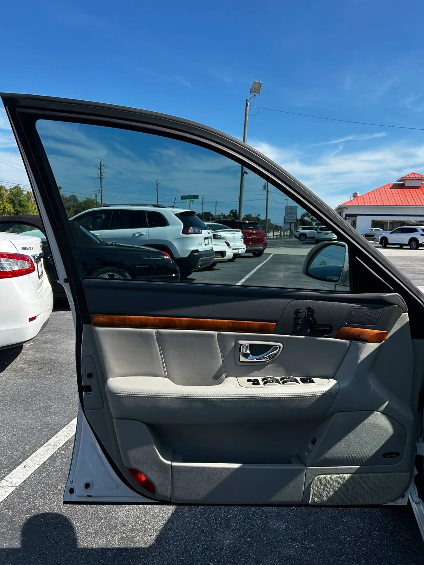 Used 2006 Kia Amanti FWD image 27