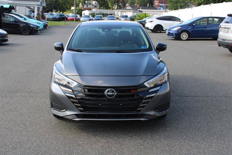 Used 2024 Nissan Versa SR FWD image 3