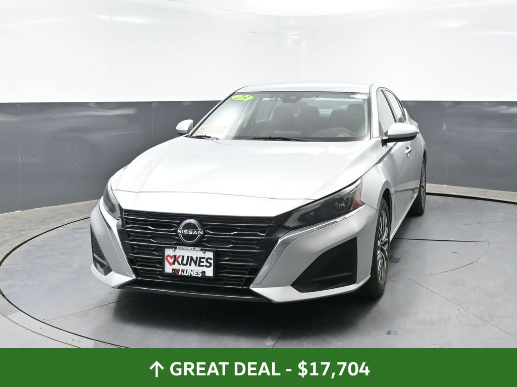 Used 2023 Nissan Altima 2.5 SV FWD image 7