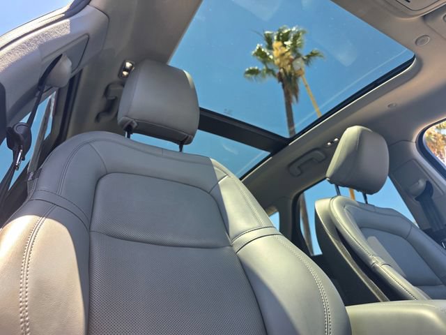 Used 2022 Lincoln Corsair Reserve AWD/4WD image 17