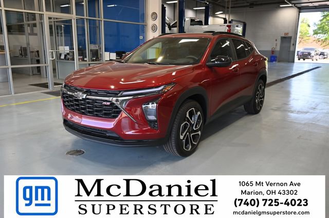 Used 2025 Chevrolet Trax RS w/ Sunroof Package FWD image 1