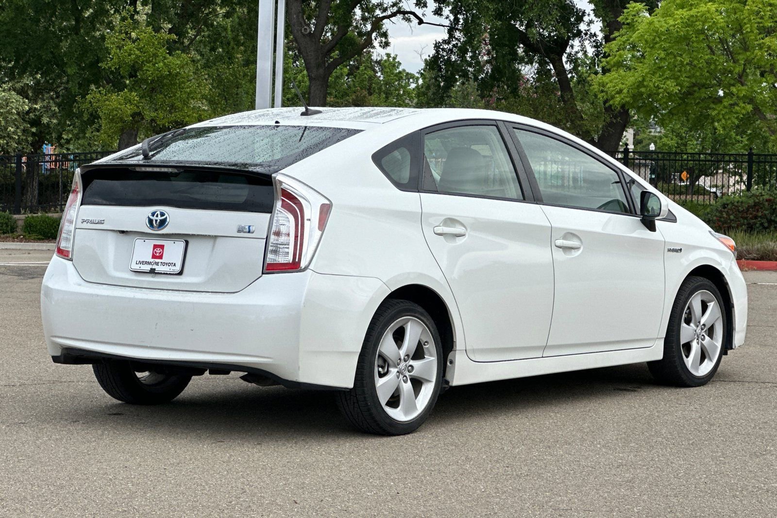 Used 2012 Toyota Prius Five image 4