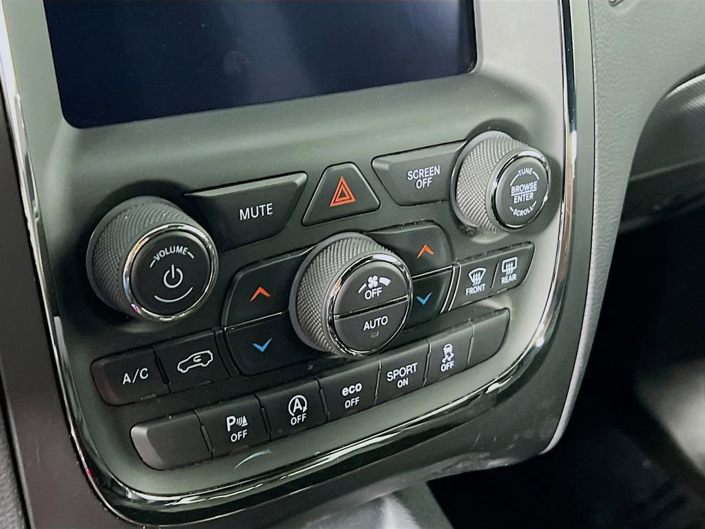 Used 2018 Dodge Durango GT w/ Premium Group AWD/4WD image 15