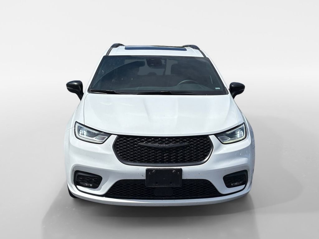 Used 2025 Chrysler Pacifica Limited FWD image 9