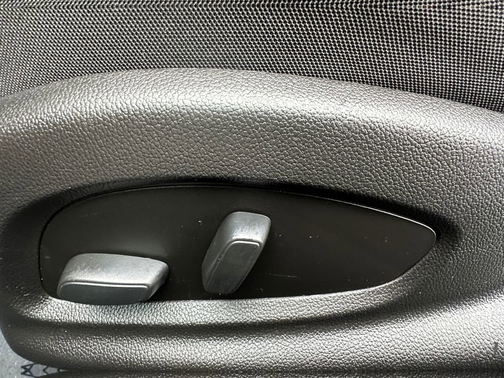 Used 2024 Chevrolet Camaro LT w/ RS Package image 10