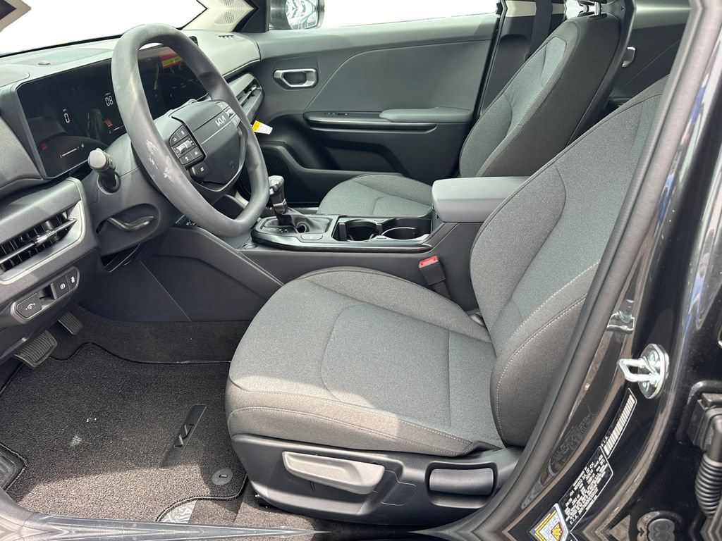 New 2026 Kia K4 FWD image 14