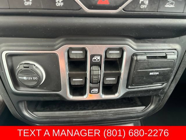 Used 2023 Jeep Gladiator Overland AWD/4WD image 23