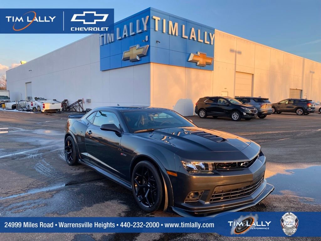 Used 2014 Chevrolet Camaro Z/28 image 1