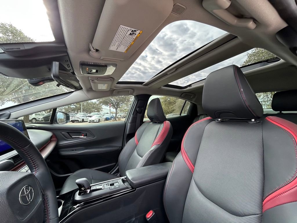 Used 2024 Toyota Prius Prime Premium w/ Advanced Technology Package image 12