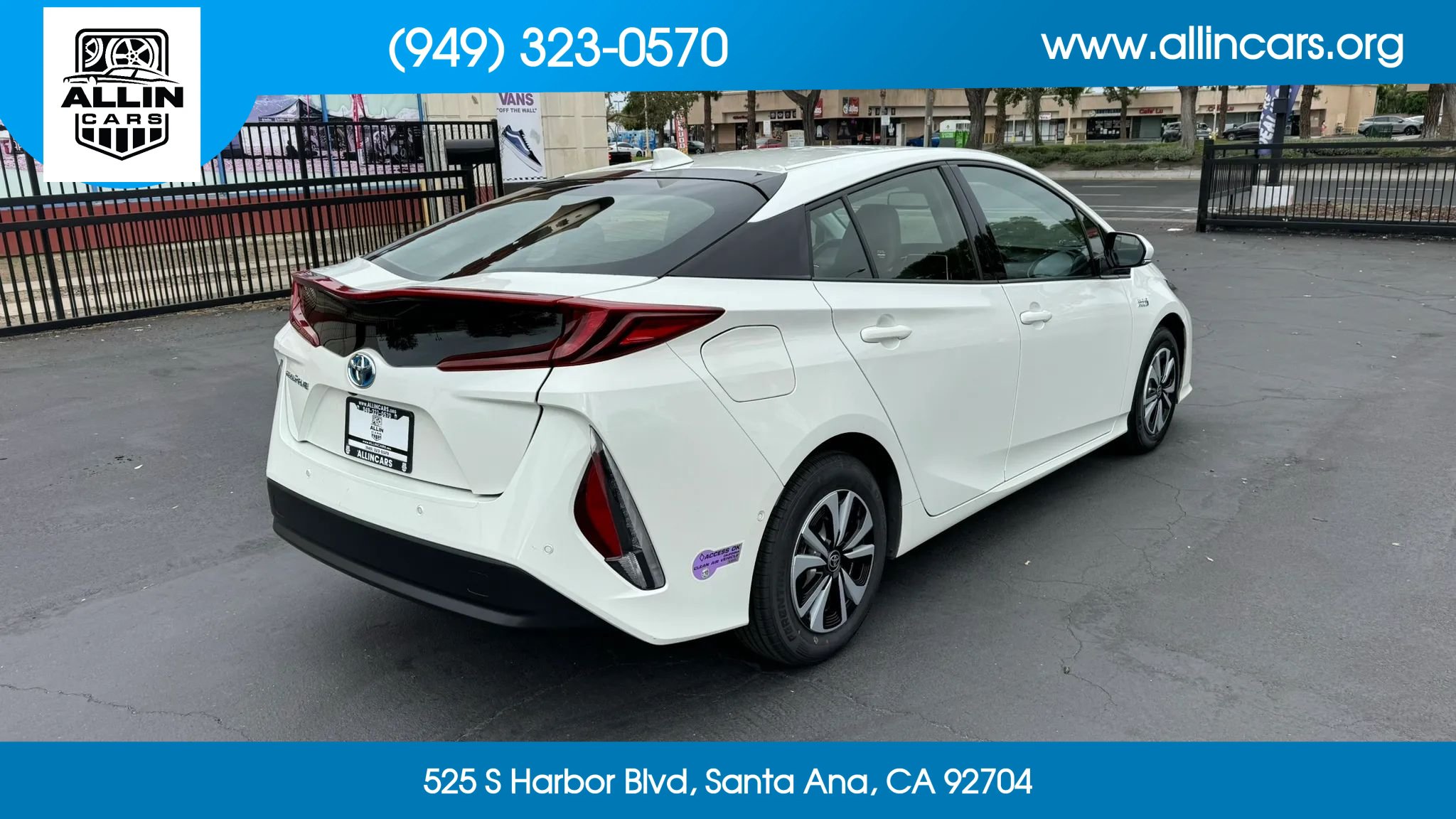 Used 2019 Toyota Prius Prime Advanced w/ Carpet Mat Package FWD image 4