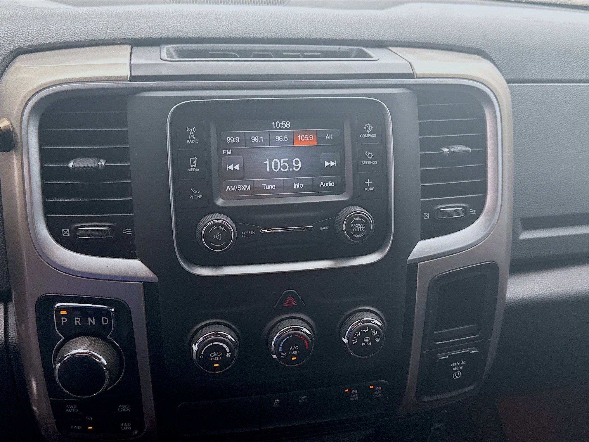 Used 2020 RAM 1500 Laramie image 10