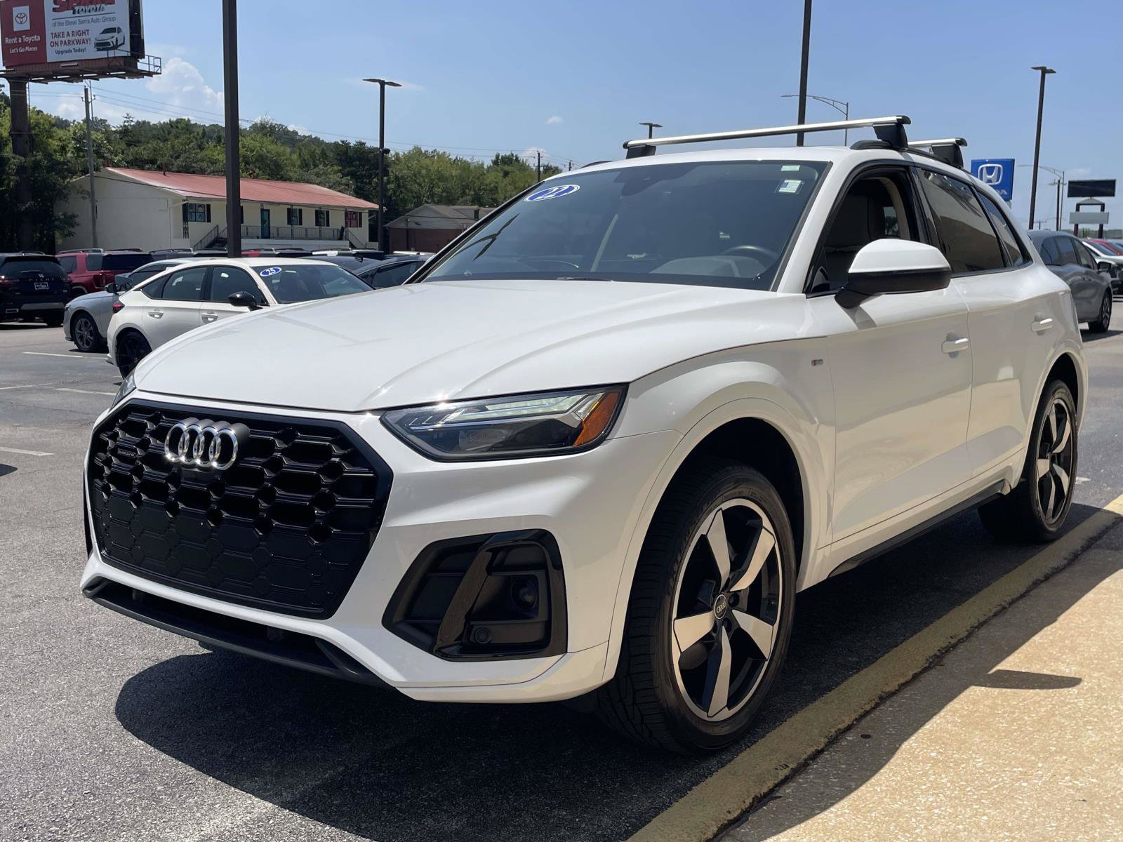 Used 2022 Audi Q5 2.0T Premium Plus w/ Premium Plus Package AWD/4WD image 4