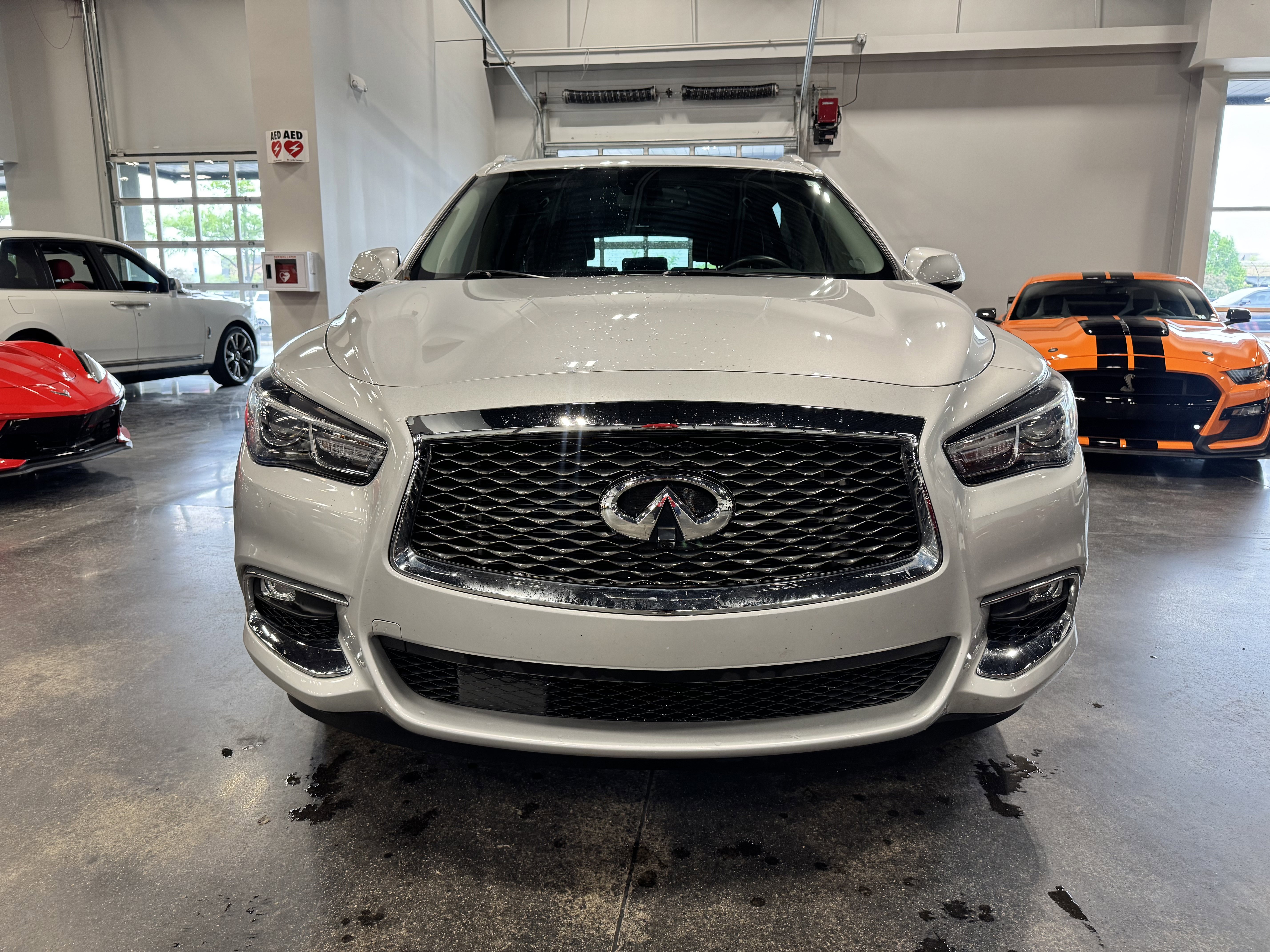Used 2017 INFINITI QX60 Luxe w/ Premium Plus Package AWD/4WD image 8