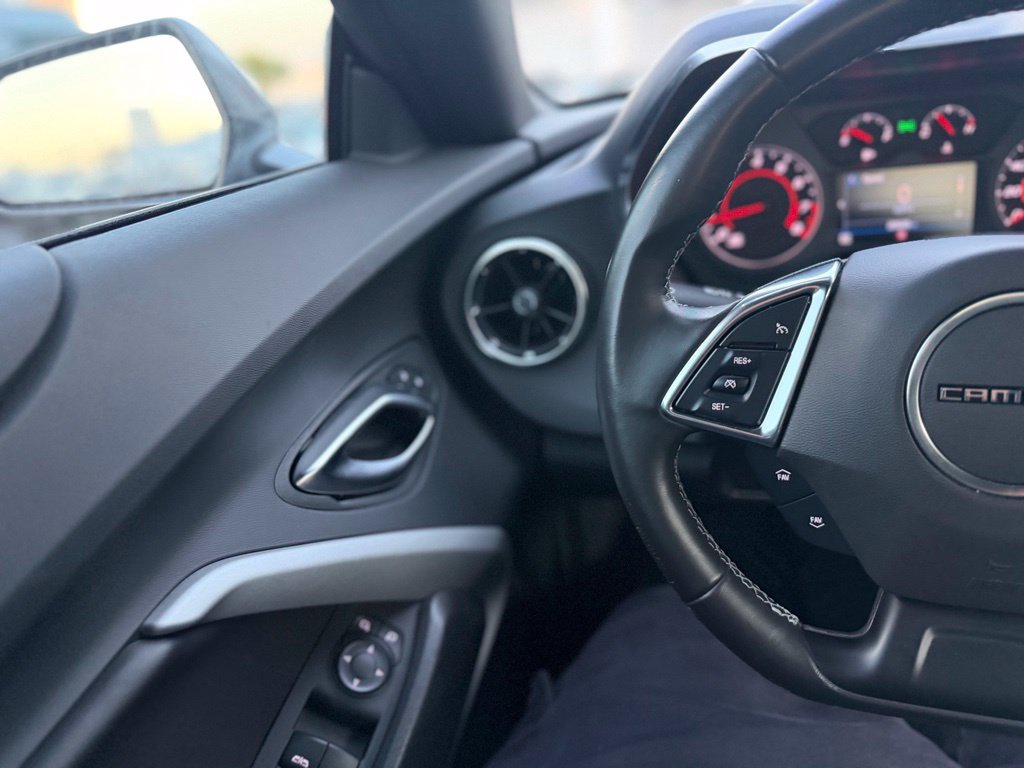 Used 2024 Chevrolet Camaro LT RWD image 7