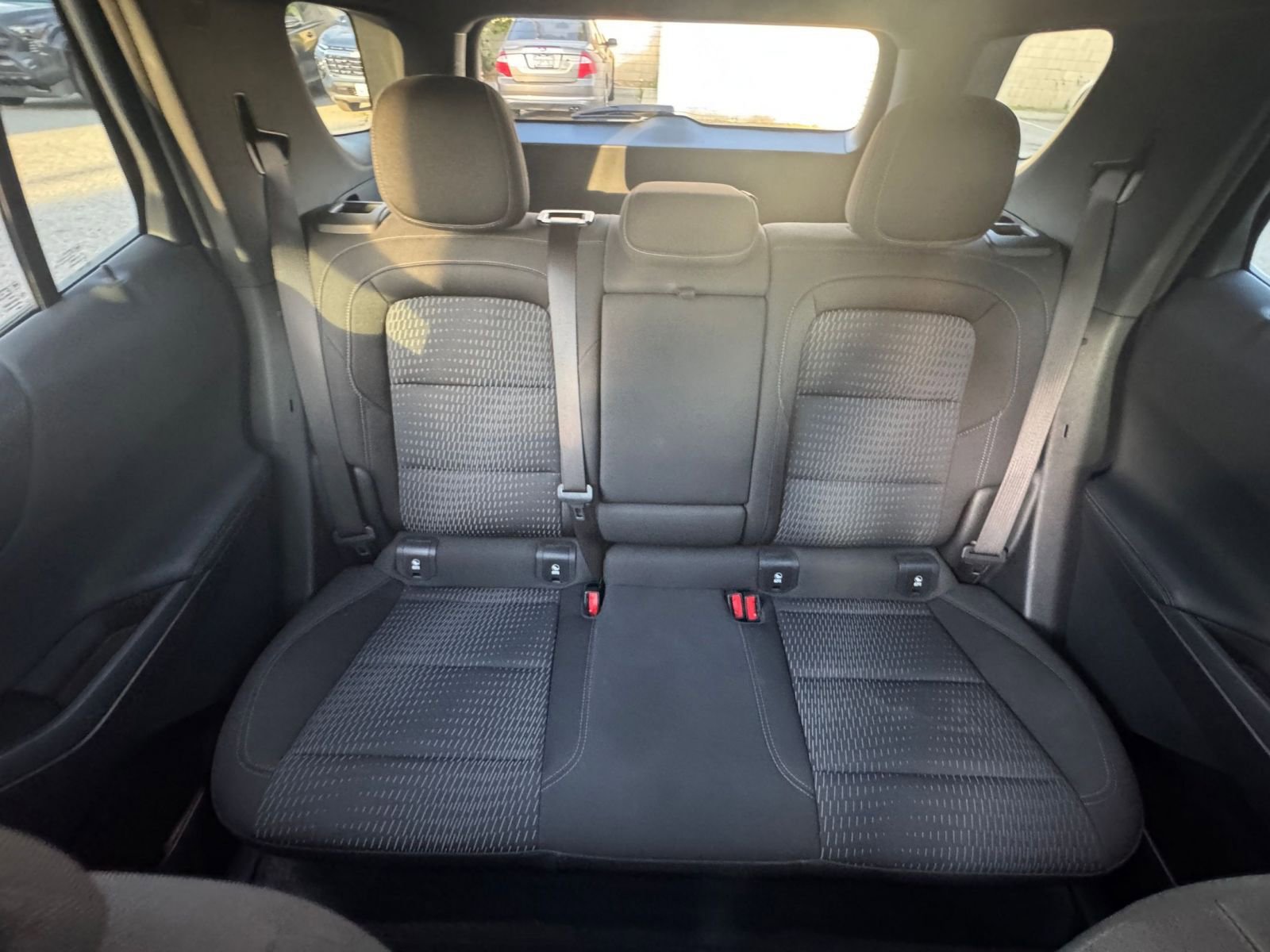 Used 2025 Chevrolet Equinox LT image 37