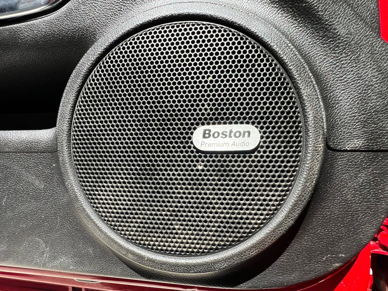 Used 2010 Chevrolet Camaro LT w/ White Stripe Package RWD image 22