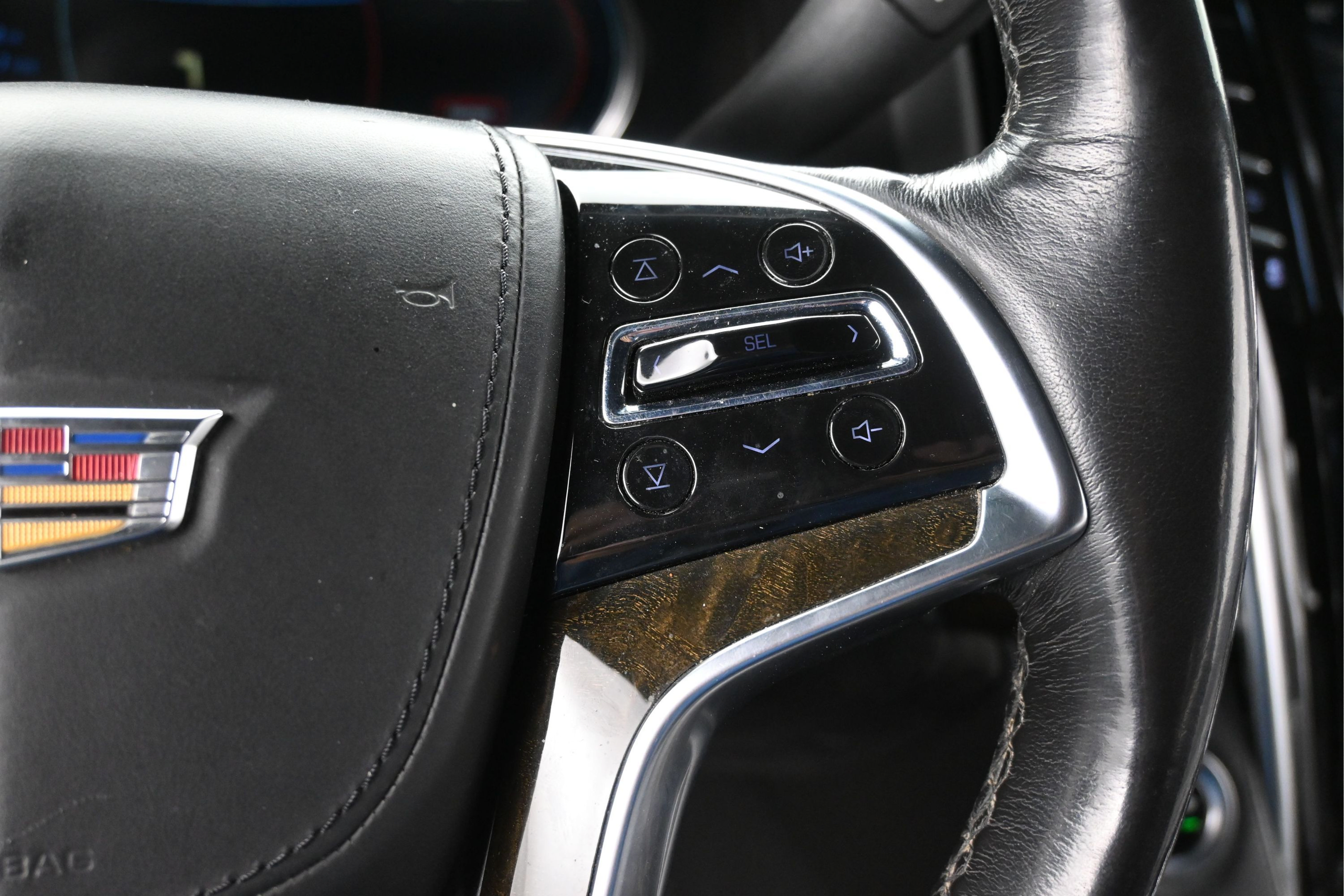 Used 2019 Cadillac Escalade Platinum AWD/4WD image 15