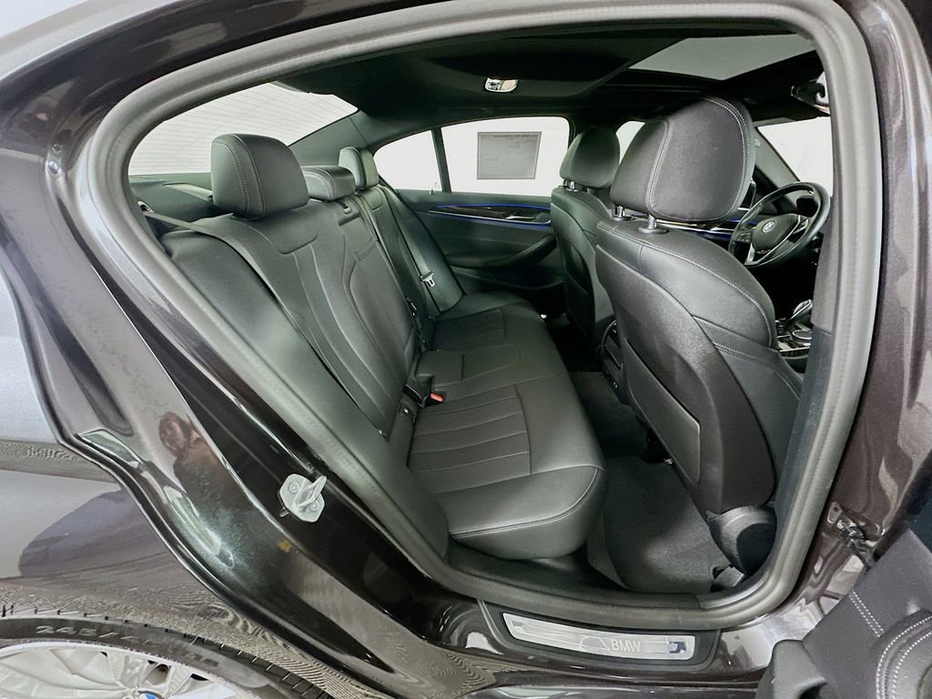 Used 2021 BMW 530i xDrive w/ Convenience Package image 35