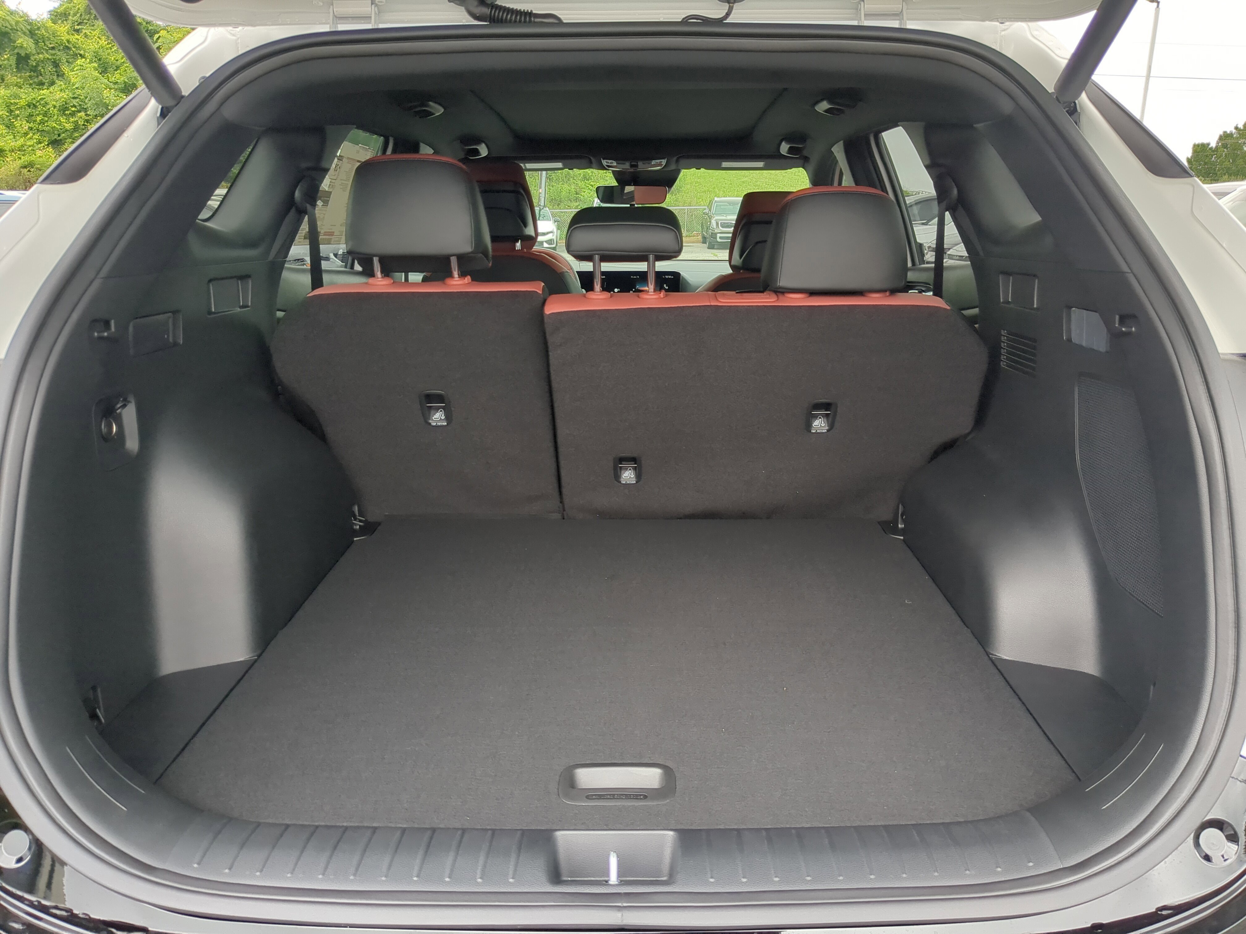 New 2026 Kia Sportage SX image 8