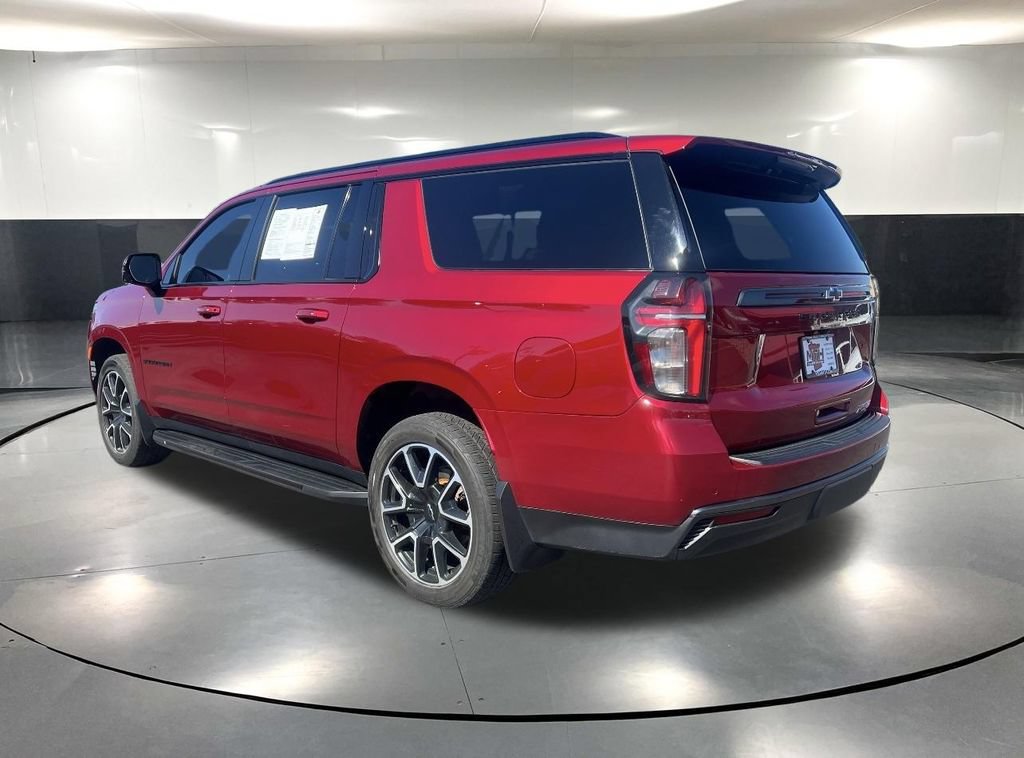 Used 2022 Chevrolet Suburban RST w/ Luxury Package AWD/4WD image 9