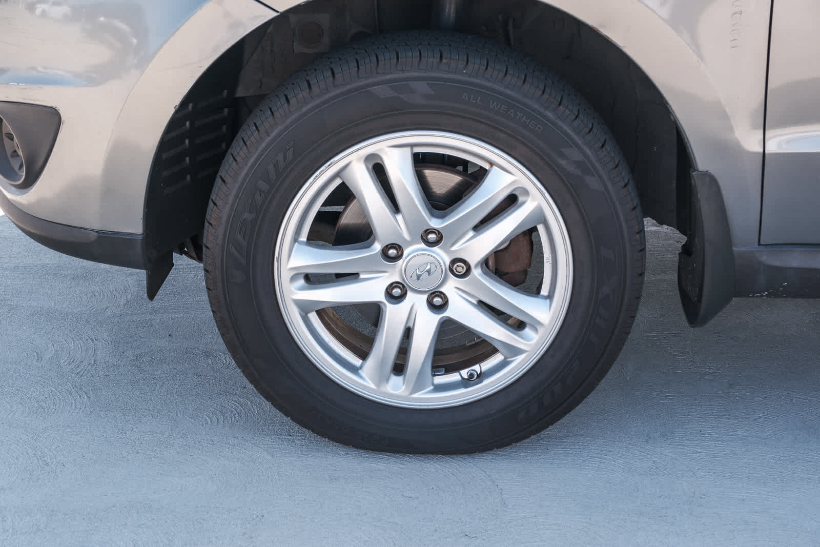 Used 2012 Hyundai Santa Fe GLS AWD/4WD image 10