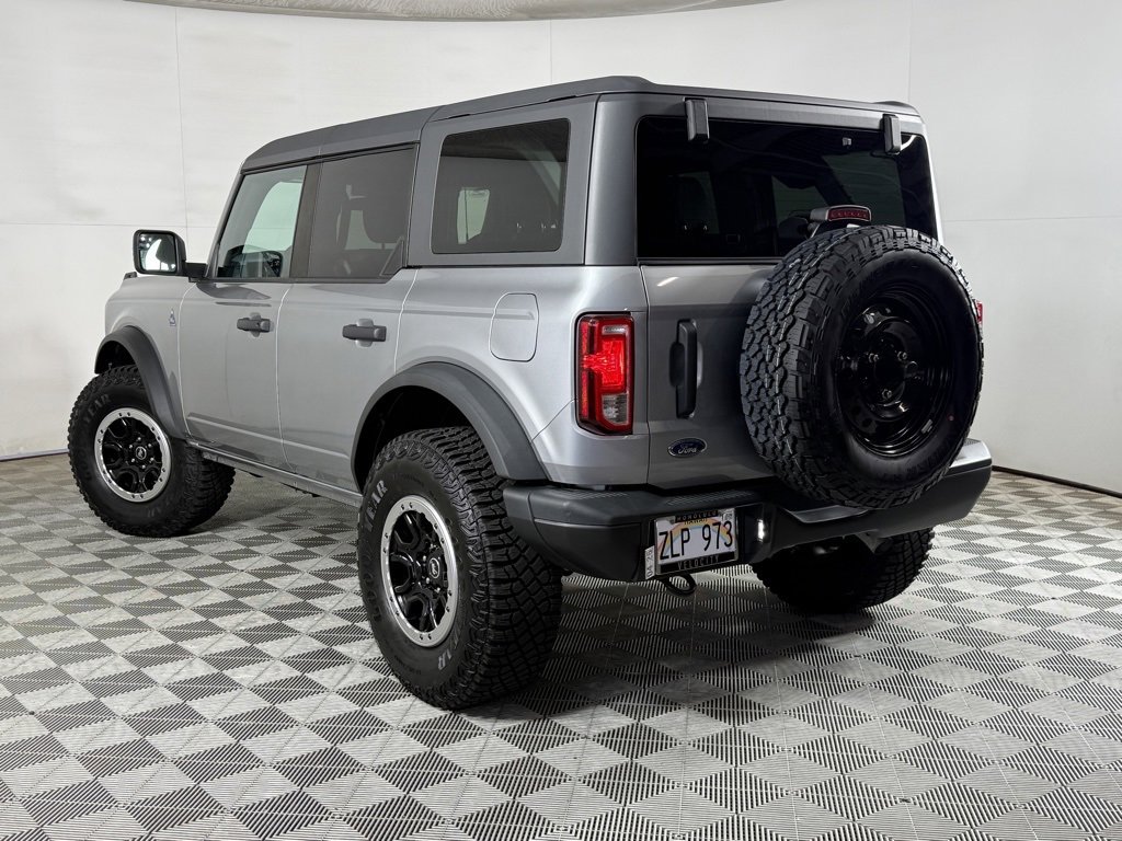 Used 2023 Ford Bronco Black Diamond image 4