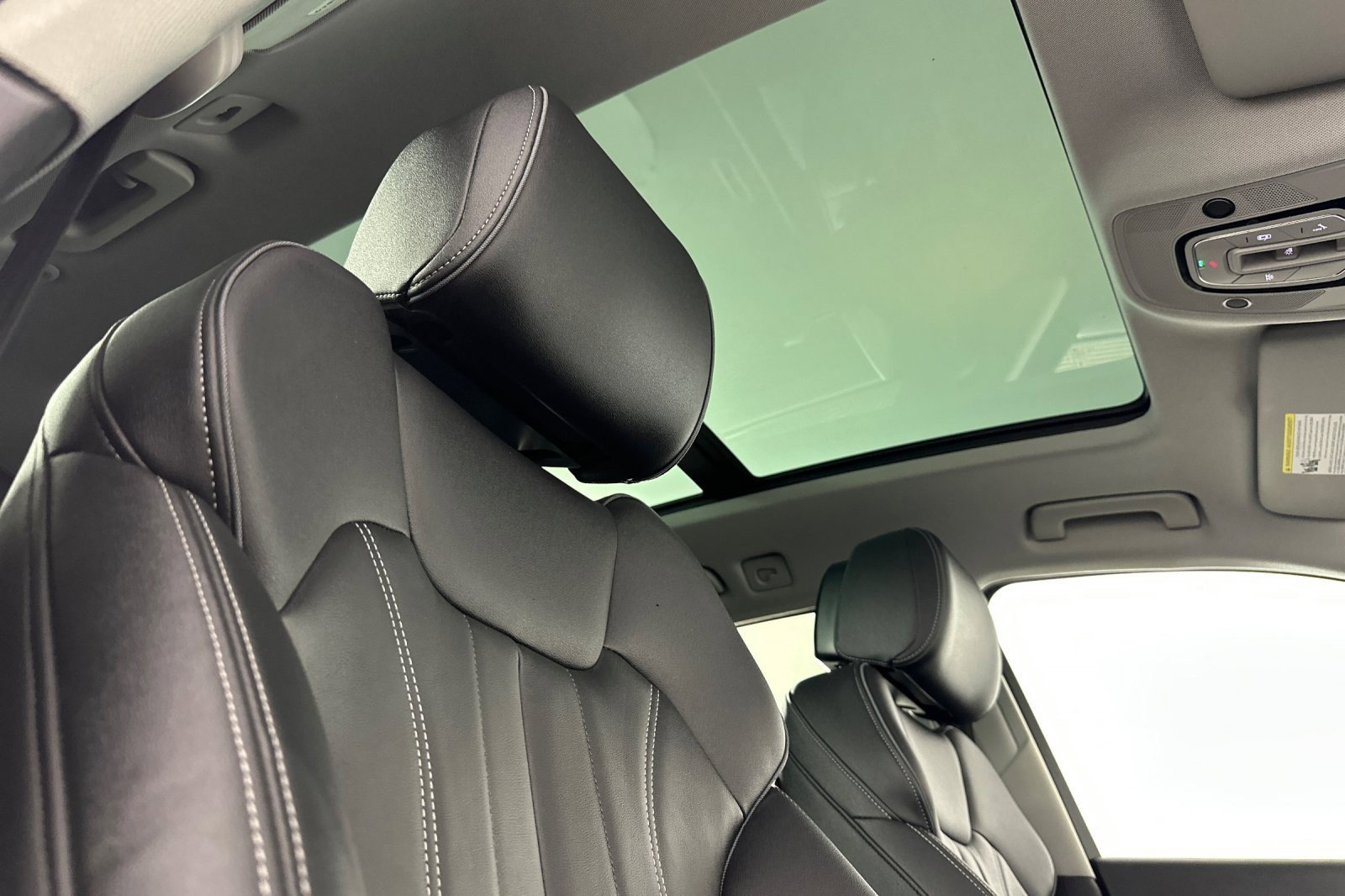 Used 2023 Audi Q5 e Premium Plus w/ Premium Plus Package image 16